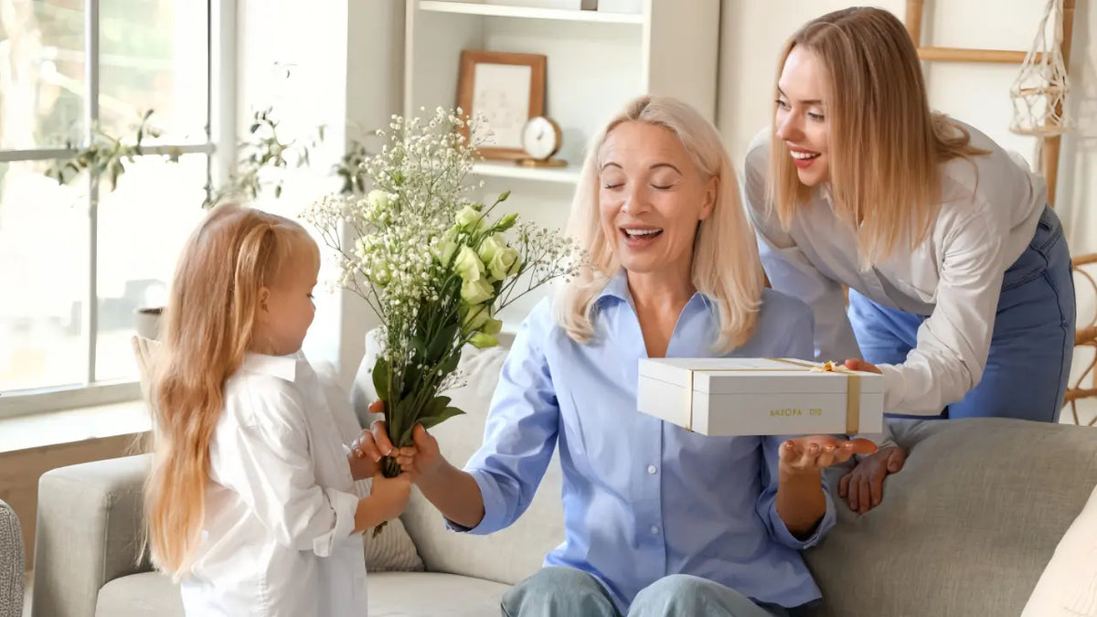 Arzopa digital photo frame for Mom Who Have Everything