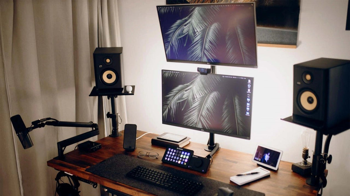 Stacked Vertical Monitor Benefits: Maximize Your Workspace Efficiency - Arzopa