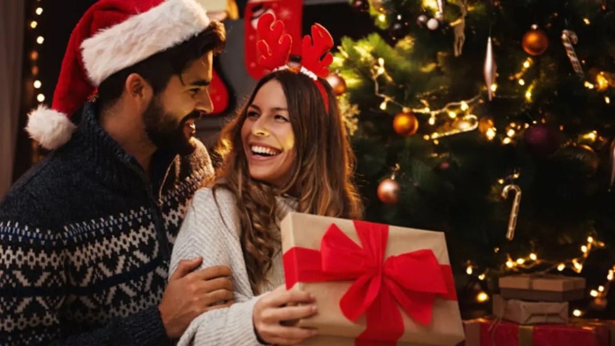 [Ultimate Guide] Christmas Gift Ideas for Your Girlfriend - Arzopa