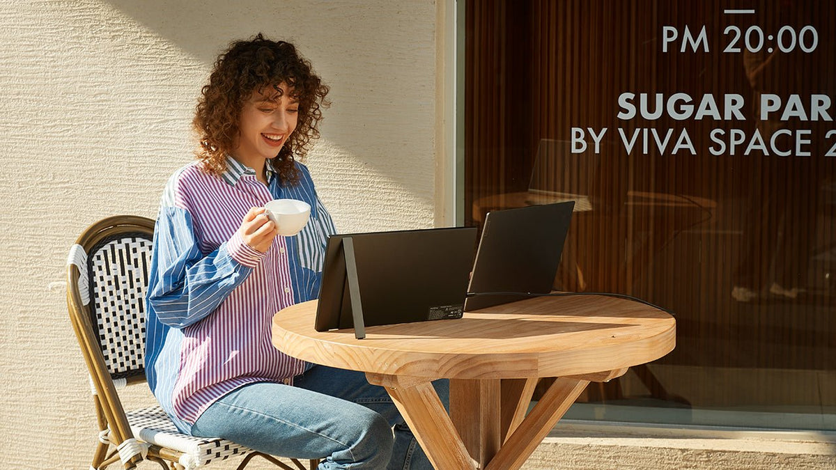 What is a Portable Monitor? Your Ultimate Guide to On-The-Go Display Solutions - Arzopa