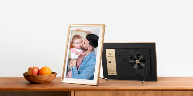 WiFi Photo Frame with 90° Rotation