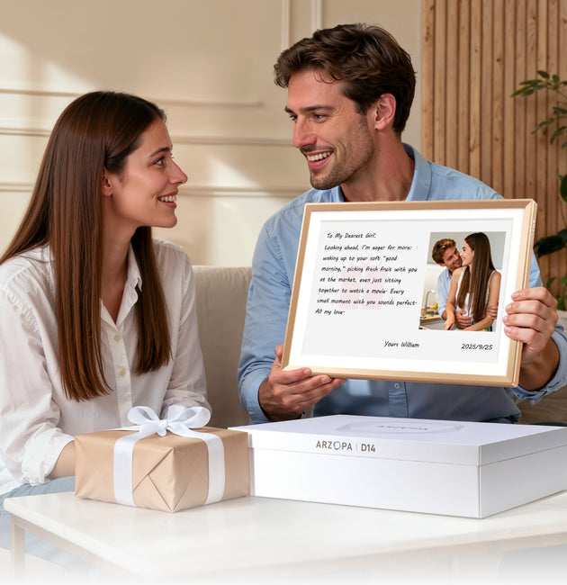 Perfect Digital Picture Frame Gift