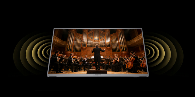 Dual built-in speakers