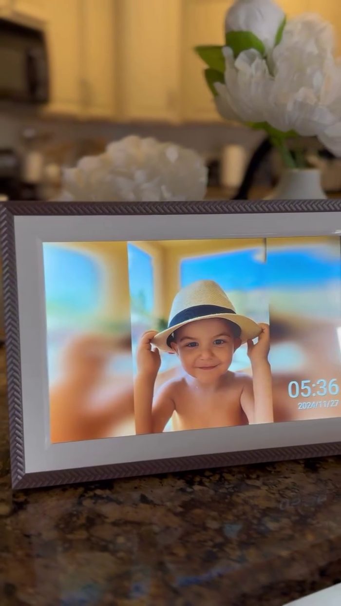 ARZOPA Smart WiFi Digital Picture Frames | 32GB & No Subscription – Arzopa